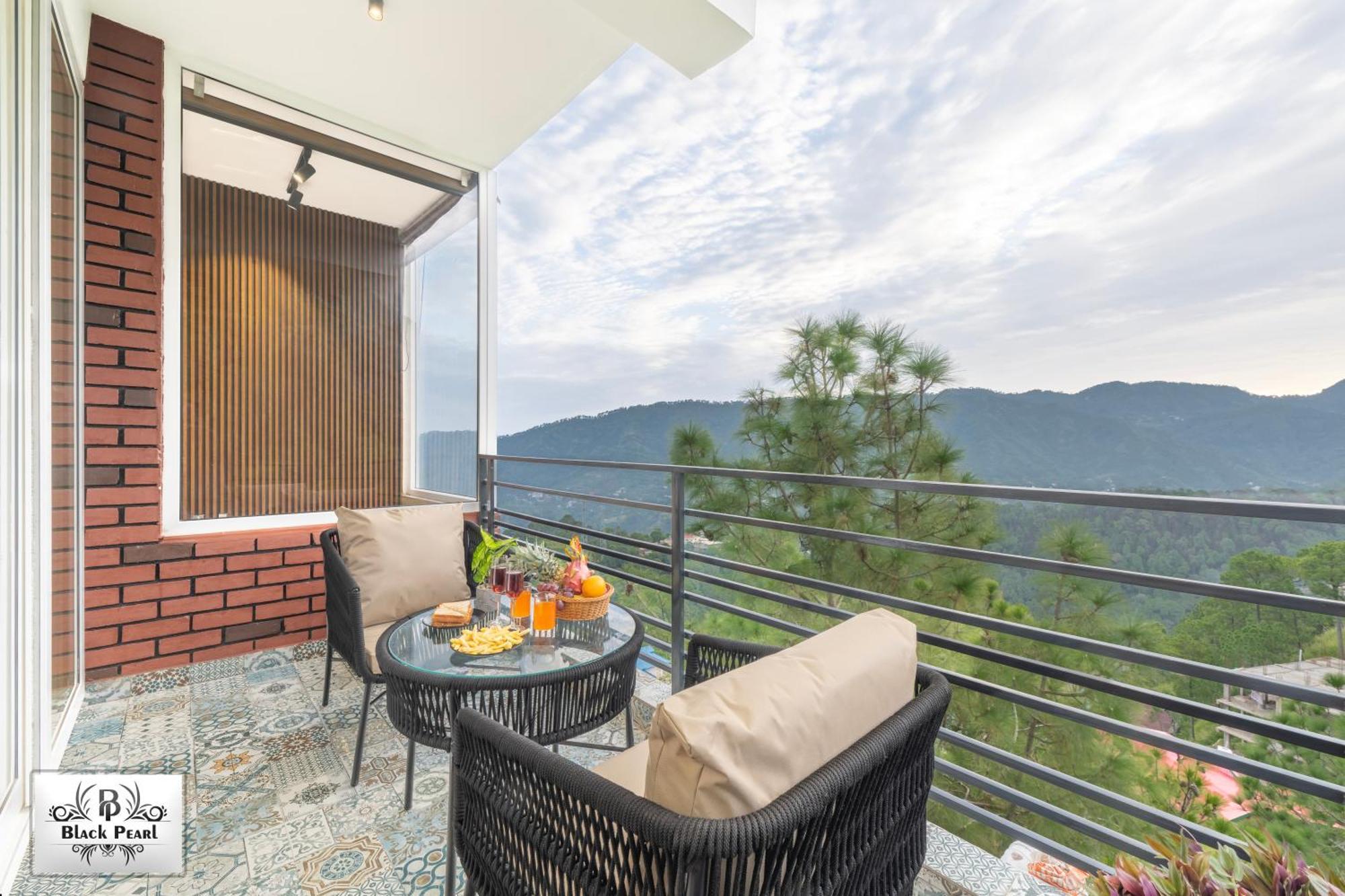 The Blackpearl Hillcrest Касаулі Екстер'єр фото